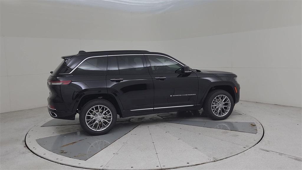 new 2025 Jeep Grand Cherokee car, priced at $57,534