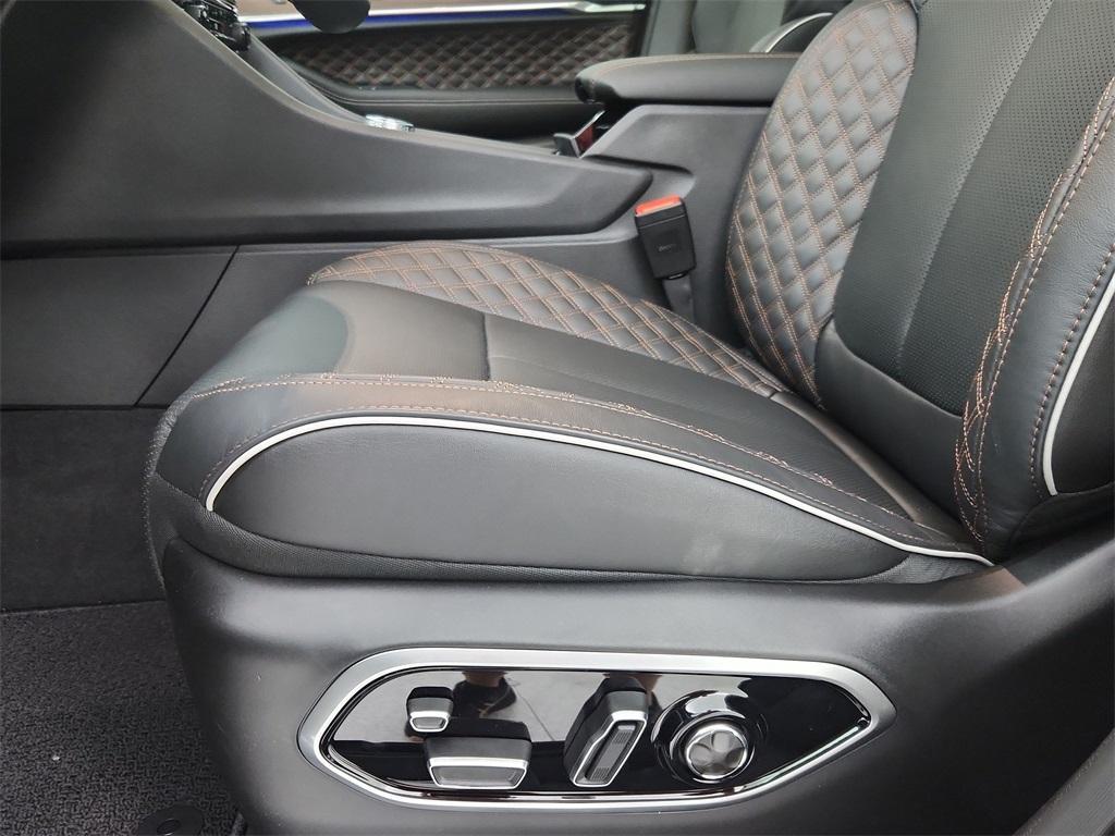 new 2025 Jeep Grand Cherokee car, priced at $57,534