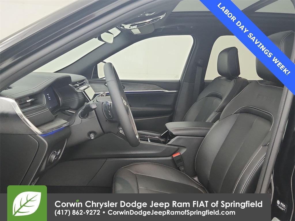 used 2024 Jeep Grand Cherokee car, priced at $46,290