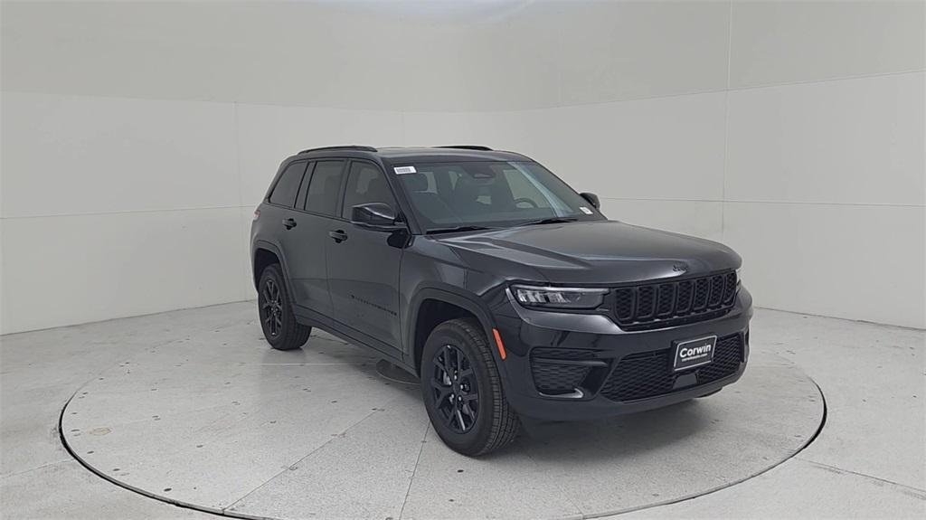 new 2024 Jeep Grand Cherokee car, priced at $42,955