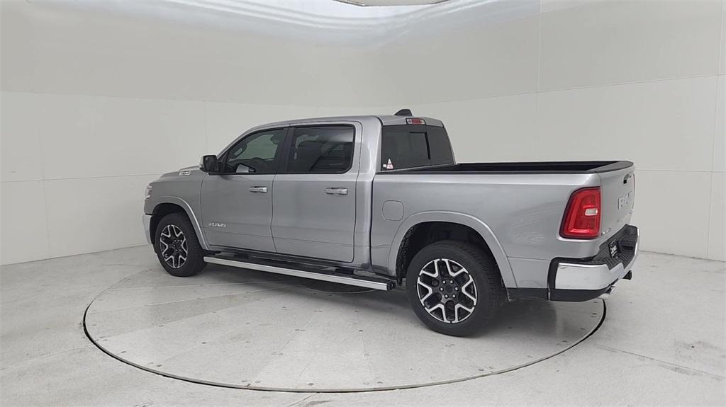 new 2025 Ram 1500 car, priced at $61,632