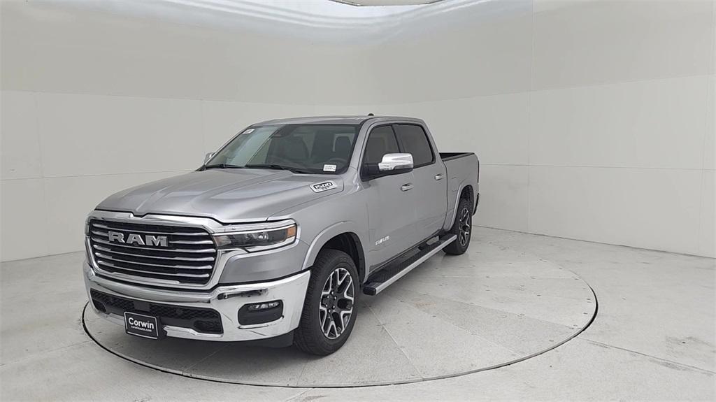 new 2025 Ram 1500 car, priced at $61,632