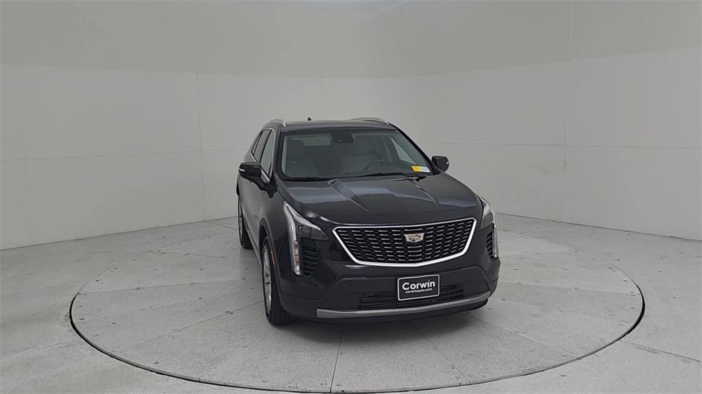 used 2022 Cadillac XT4 car, priced at $25,887