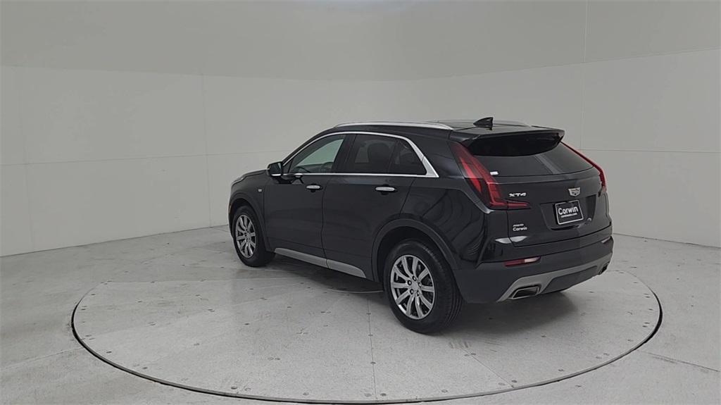 used 2022 Cadillac XT4 car, priced at $25,887