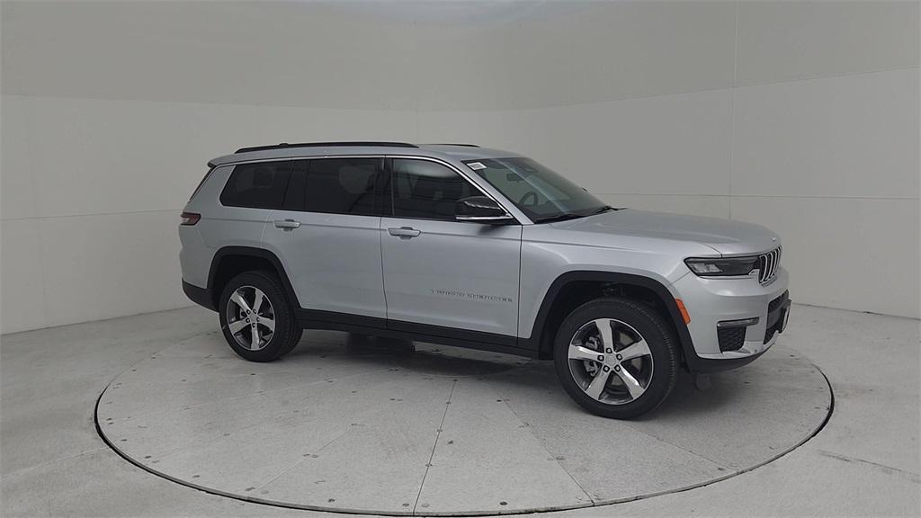 new 2025 Jeep Grand Cherokee L car, priced at $49,870