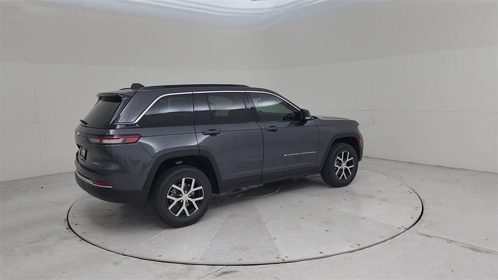 new 2025 Jeep Grand Cherokee car, priced at $43,323