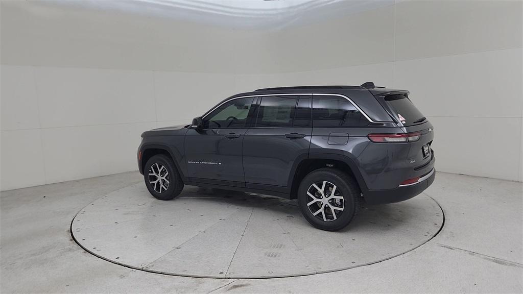new 2025 Jeep Grand Cherokee car, priced at $43,323