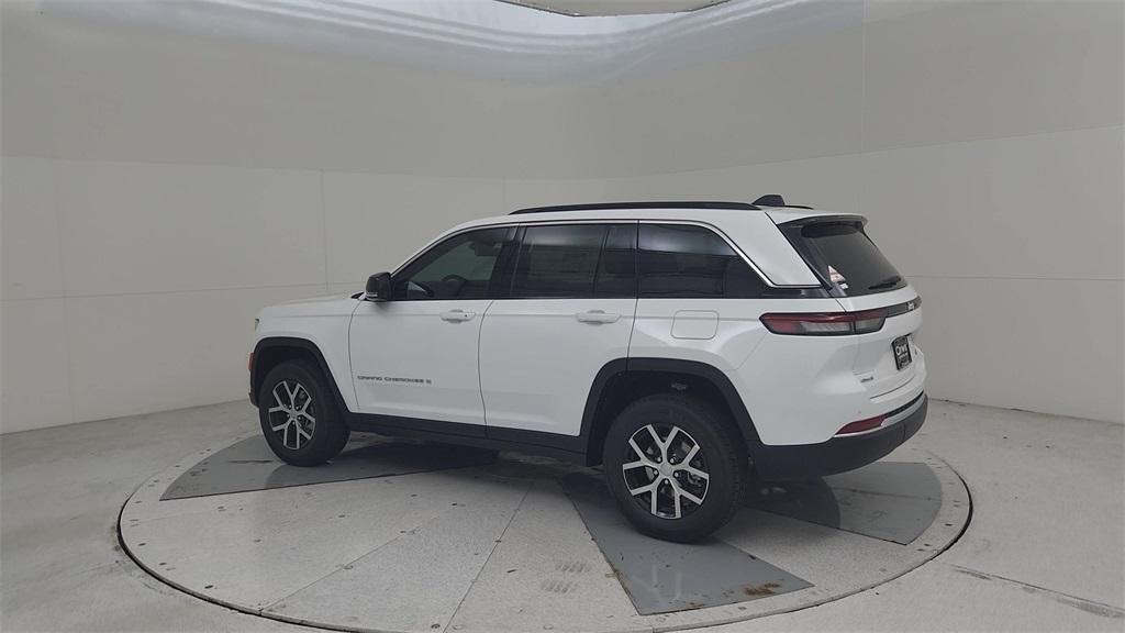 new 2025 Jeep Grand Cherokee car, priced at $46,439