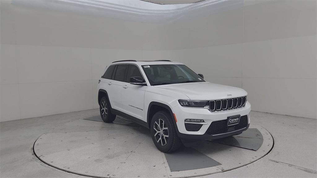 new 2025 Jeep Grand Cherokee car, priced at $46,439