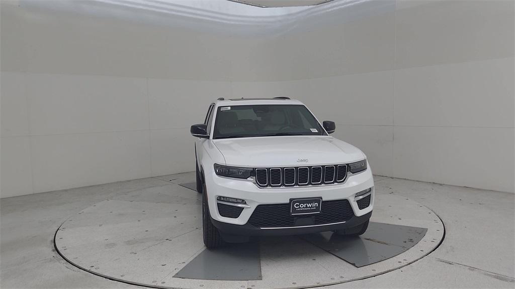 new 2025 Jeep Grand Cherokee car, priced at $46,439