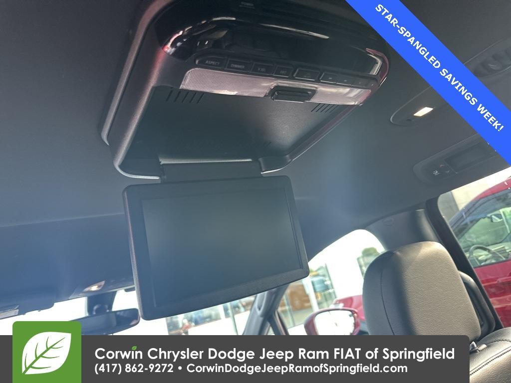 used 2020 Chrysler Pacifica car, priced at $18,995