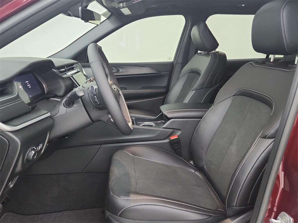 new 2025 Jeep Grand Cherokee L car, priced at $44,080
