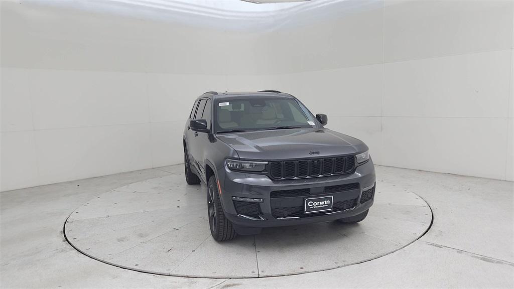 new 2025 Jeep Grand Cherokee L car, priced at $52,513