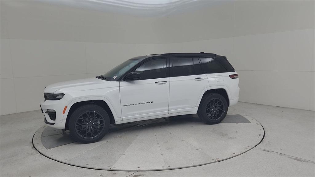 new 2025 Jeep Grand Cherokee car, priced at $58,457