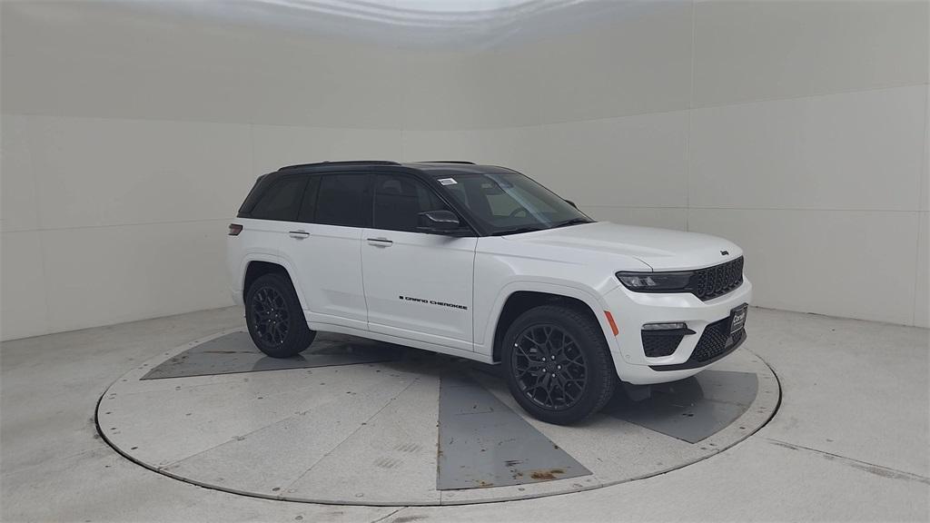new 2025 Jeep Grand Cherokee car, priced at $58,457