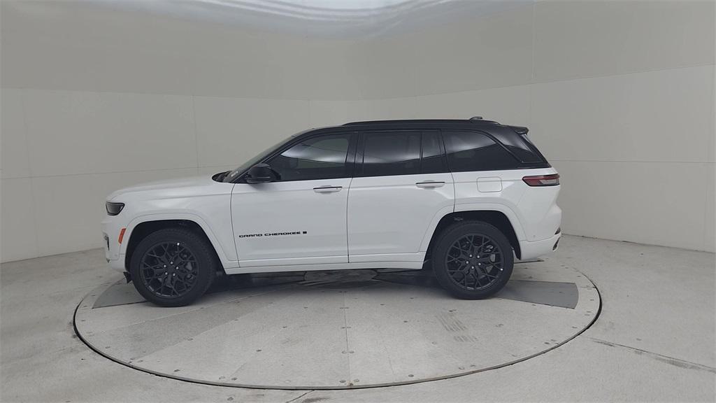 new 2025 Jeep Grand Cherokee car, priced at $58,457