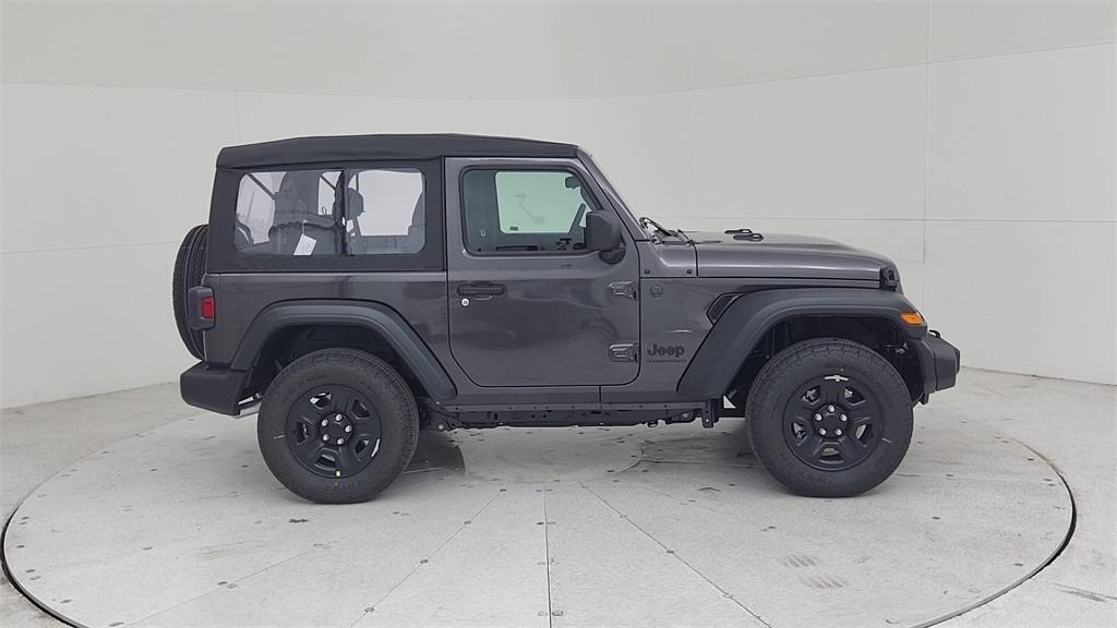 new 2025 Jeep Wrangler car, priced at $32,686