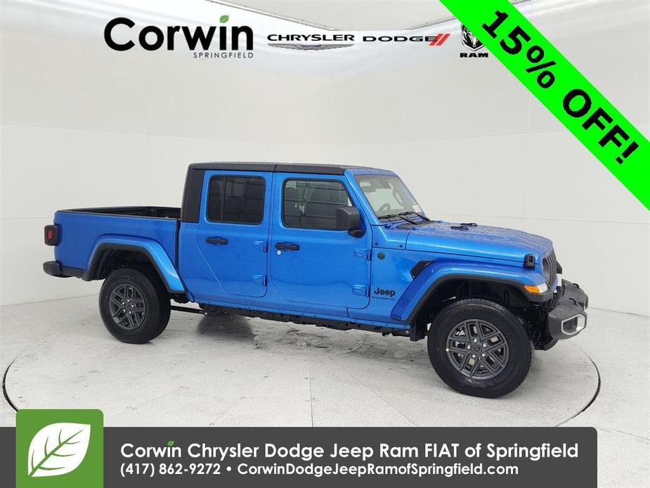 new 2024 Jeep Gladiator car, priced at $41,682