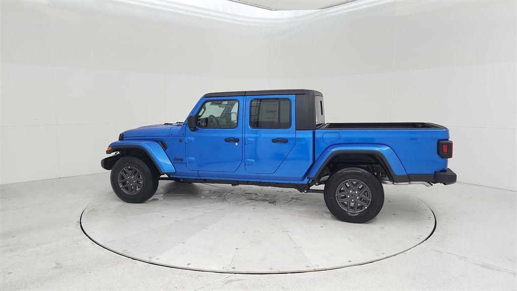 new 2024 Jeep Gladiator car, priced at $42,222