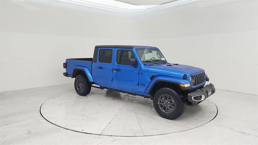 new 2024 Jeep Gladiator car, priced at $42,222