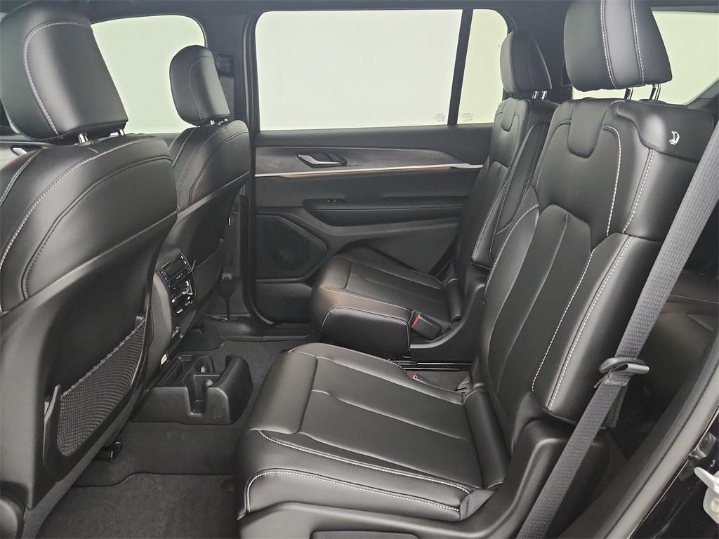 new 2025 Jeep Grand Cherokee L car, priced at $45,074