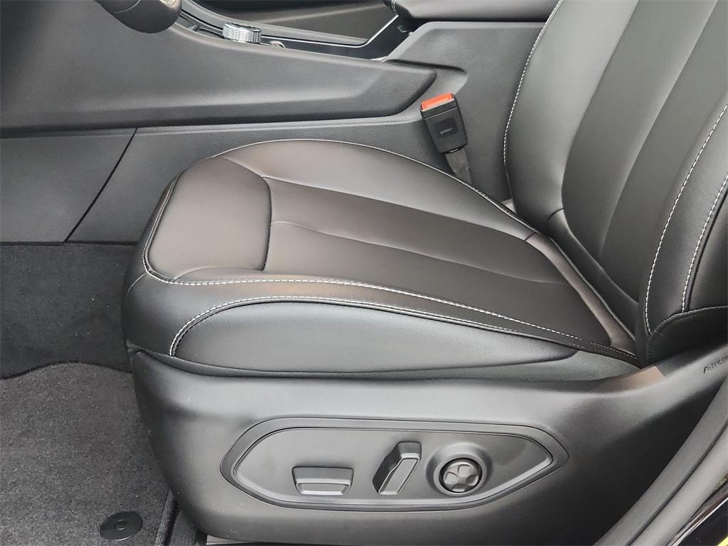 new 2025 Jeep Grand Cherokee L car, priced at $45,074