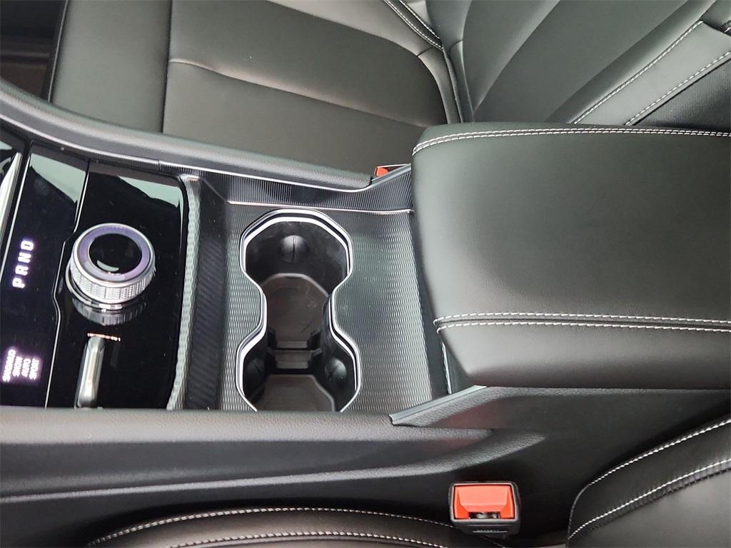 new 2025 Jeep Grand Cherokee L car, priced at $45,074