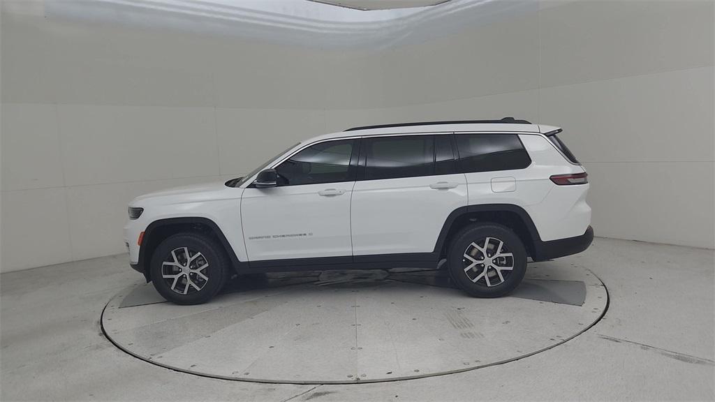 new 2025 Jeep Grand Cherokee L car, priced at $45,459