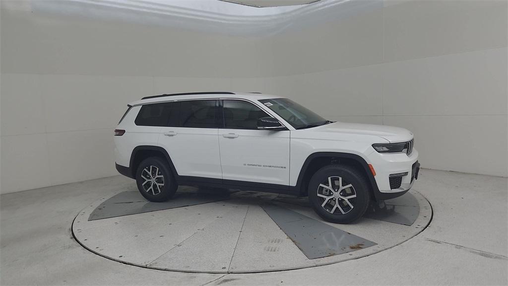 new 2025 Jeep Grand Cherokee L car, priced at $45,459