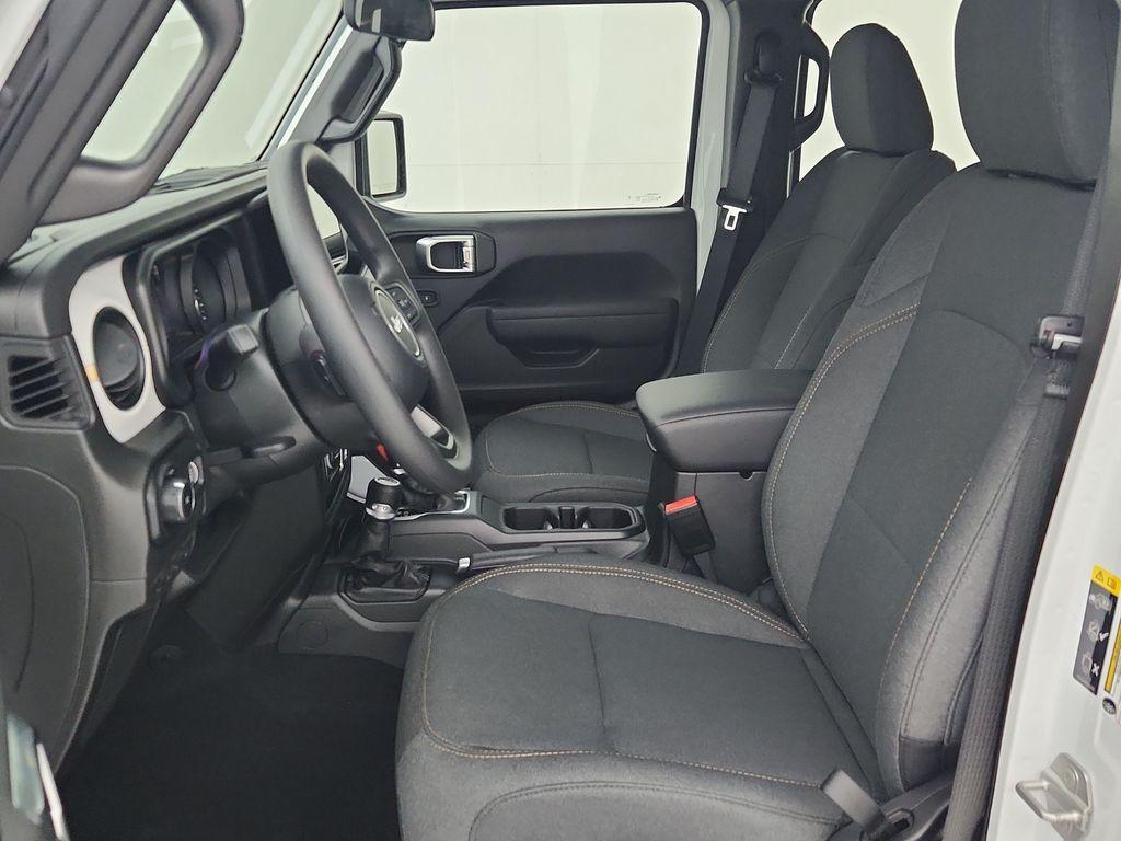new 2025 Jeep Wrangler car, priced at $40,691
