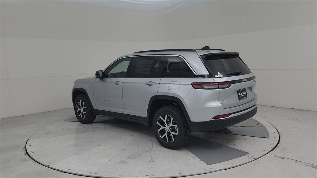 new 2025 Jeep Grand Cherokee car, priced at $43,487