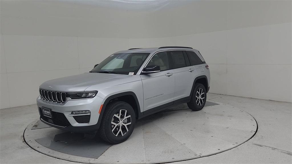 new 2025 Jeep Grand Cherokee car, priced at $43,487
