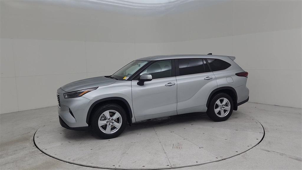 used 2024 Toyota Highlander car, priced at $33,345