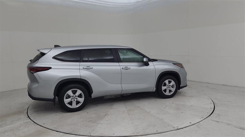 used 2024 Toyota Highlander car, priced at $33,345