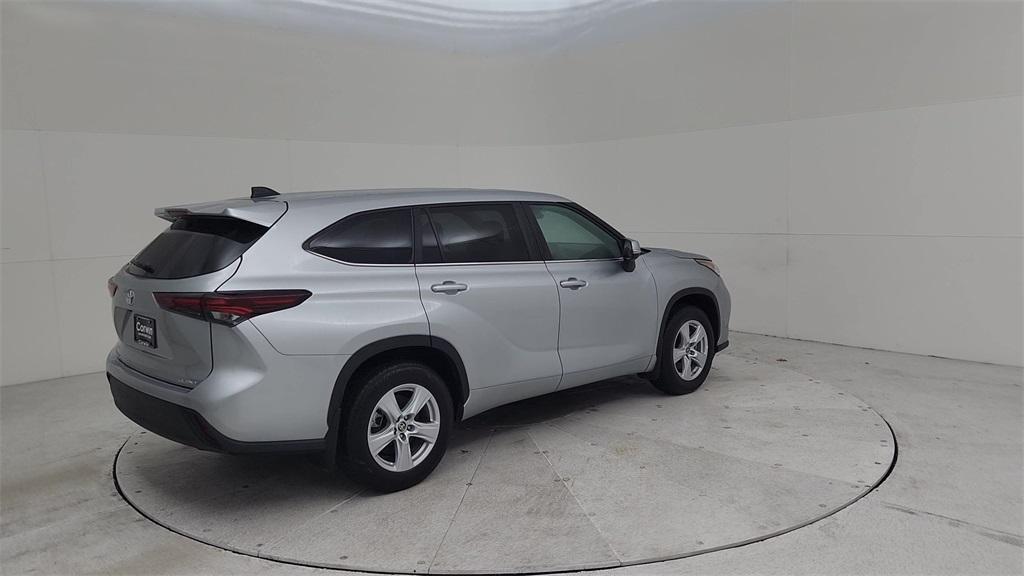 used 2024 Toyota Highlander car, priced at $33,345