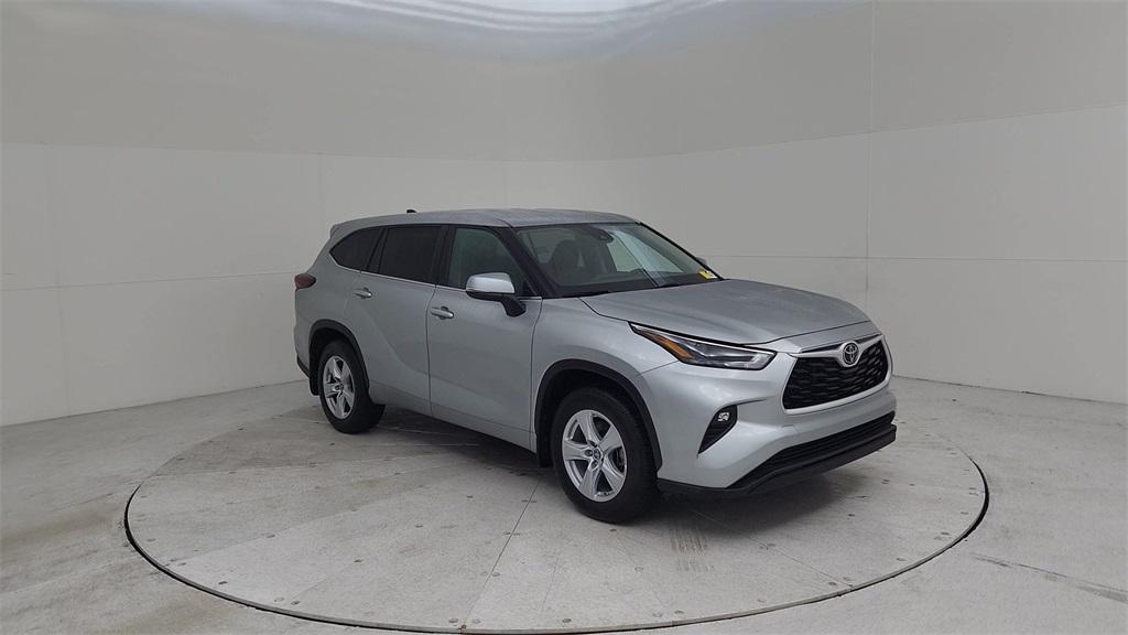 used 2024 Toyota Highlander car, priced at $33,345