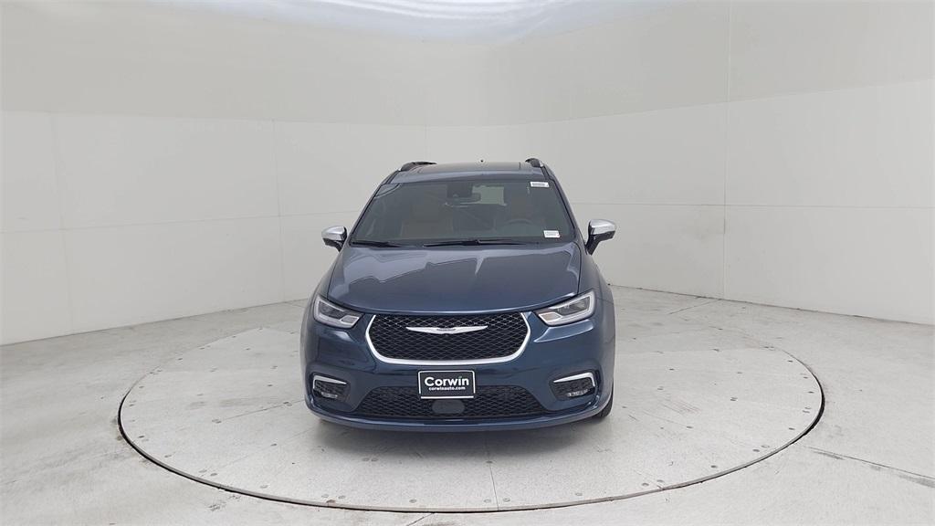 new 2025 Chrysler Pacifica Hybrid car, priced at $62,275