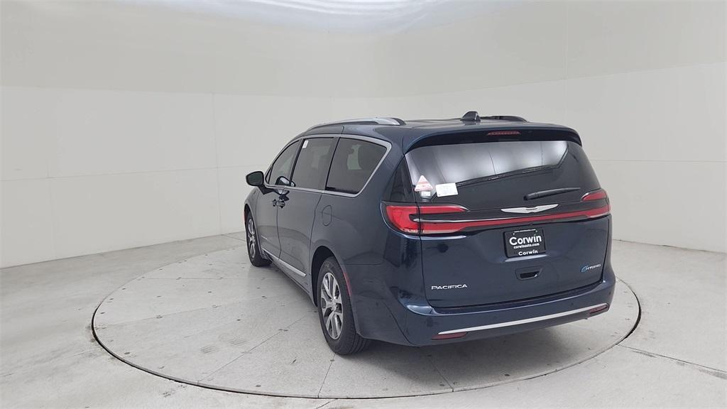 new 2025 Chrysler Pacifica Hybrid car, priced at $62,275