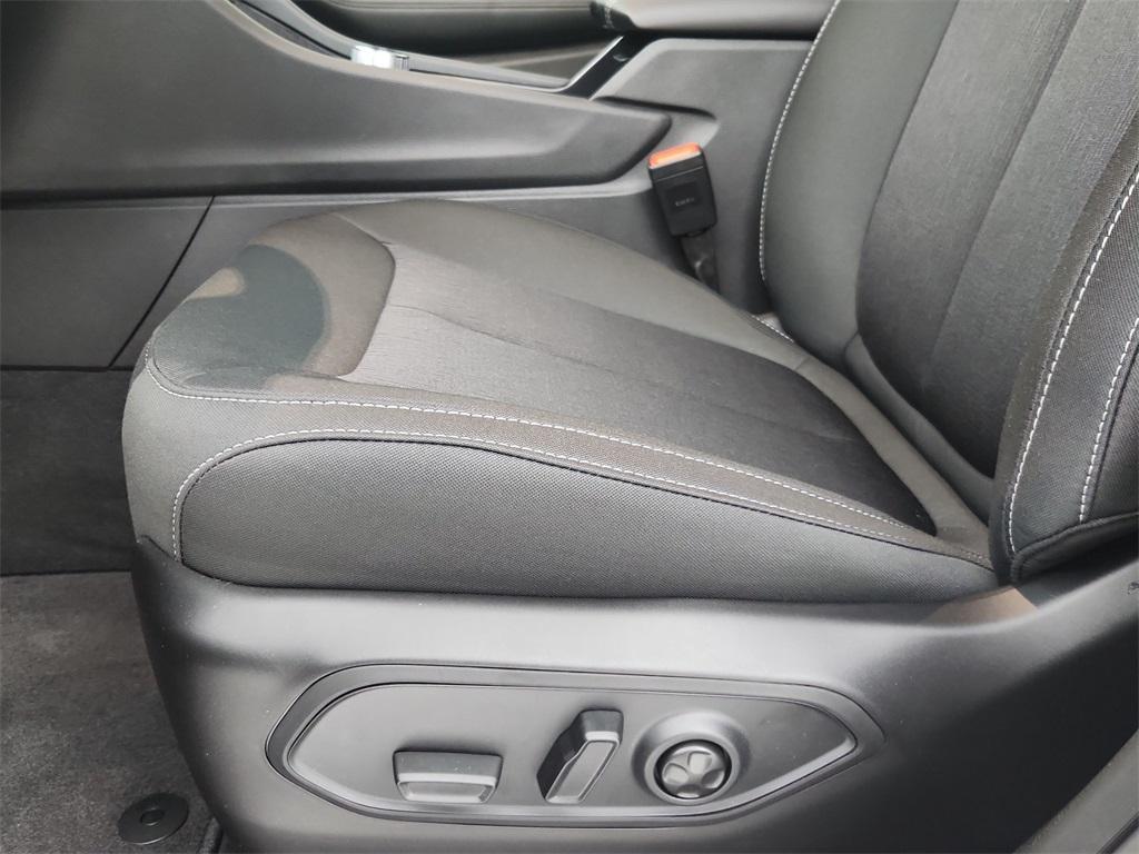 new 2025 Jeep Grand Cherokee L car, priced at $43,244