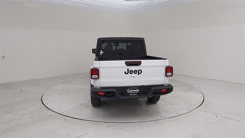 new 2024 Jeep Gladiator car, priced at $41,915