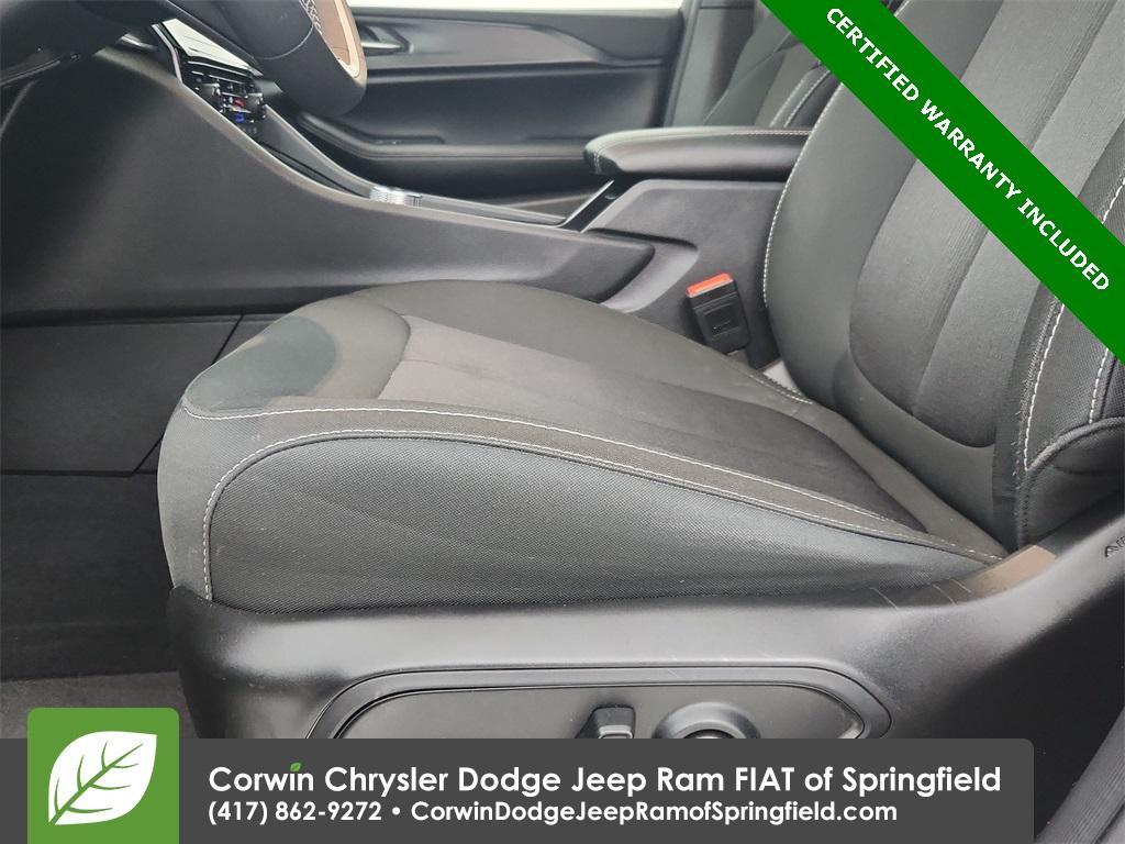 used 2024 Jeep Grand Cherokee car, priced at $33,450