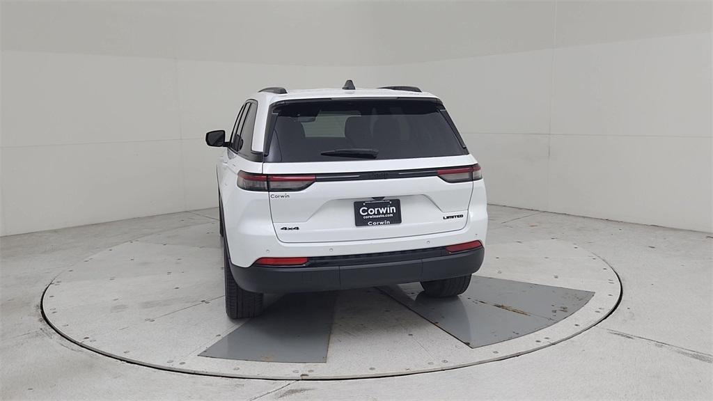 used 2023 Jeep Grand Cherokee car, priced at $31,394