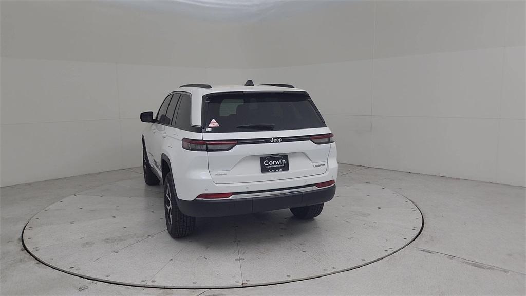 new 2025 Jeep Grand Cherokee car, priced at $46,900