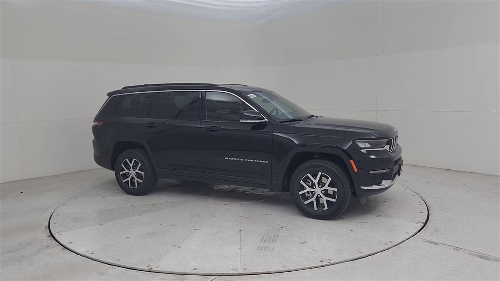 new 2025 Jeep Grand Cherokee L car, priced at $50,956