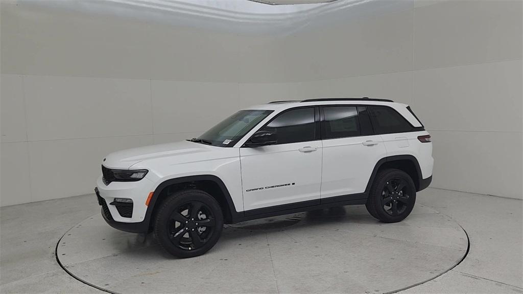 new 2024 Jeep Grand Cherokee car, priced at $49,887