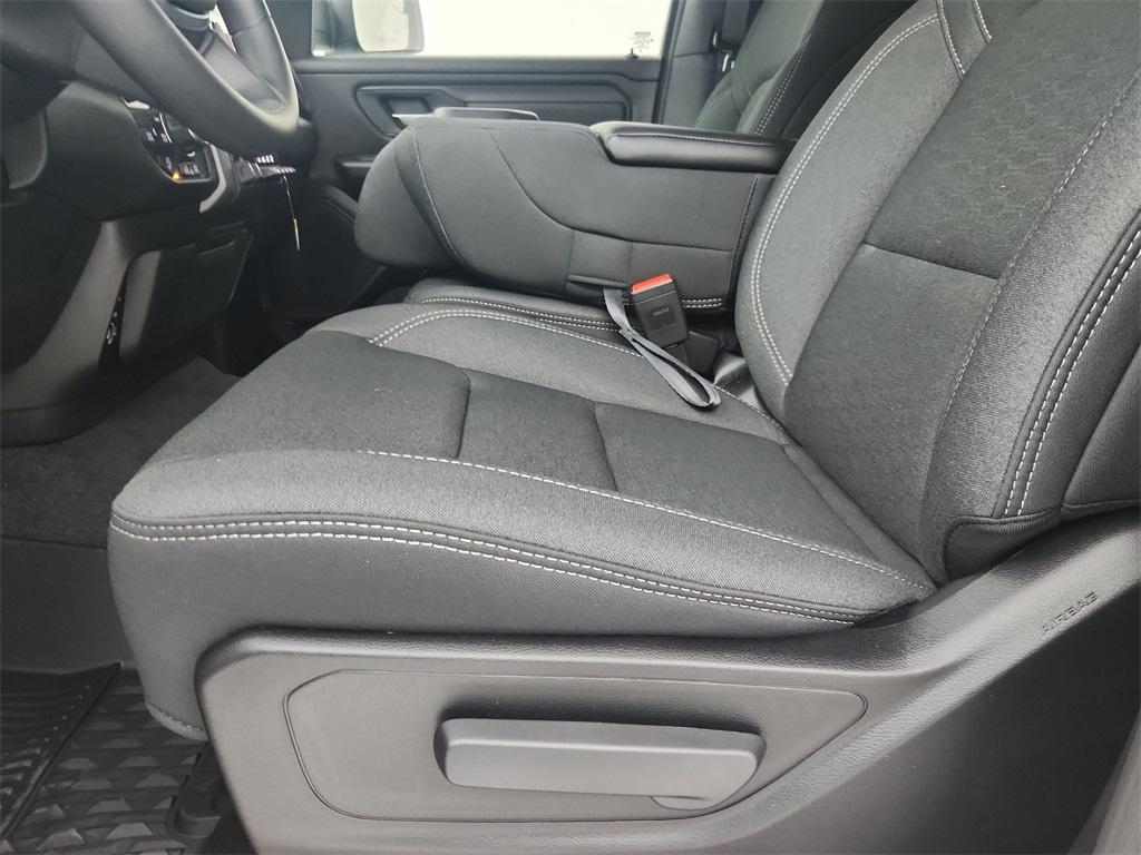 new 2025 Ram 1500 car, priced at $49,915