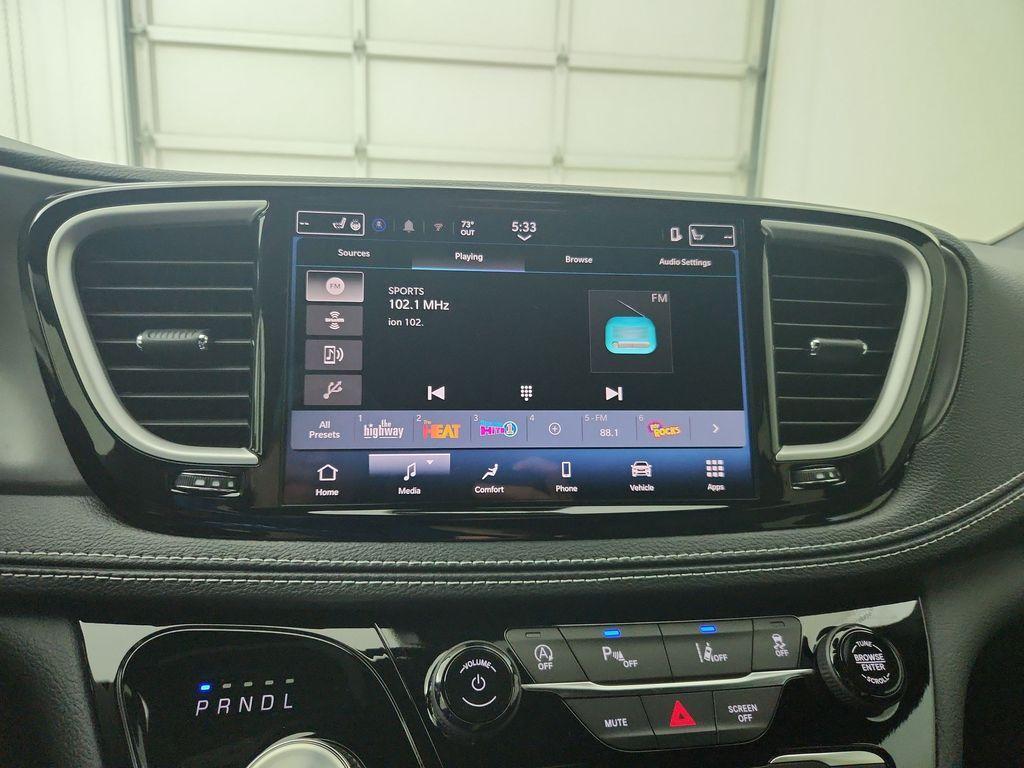 new 2026 Chrysler Pacifica car, priced at $41,972