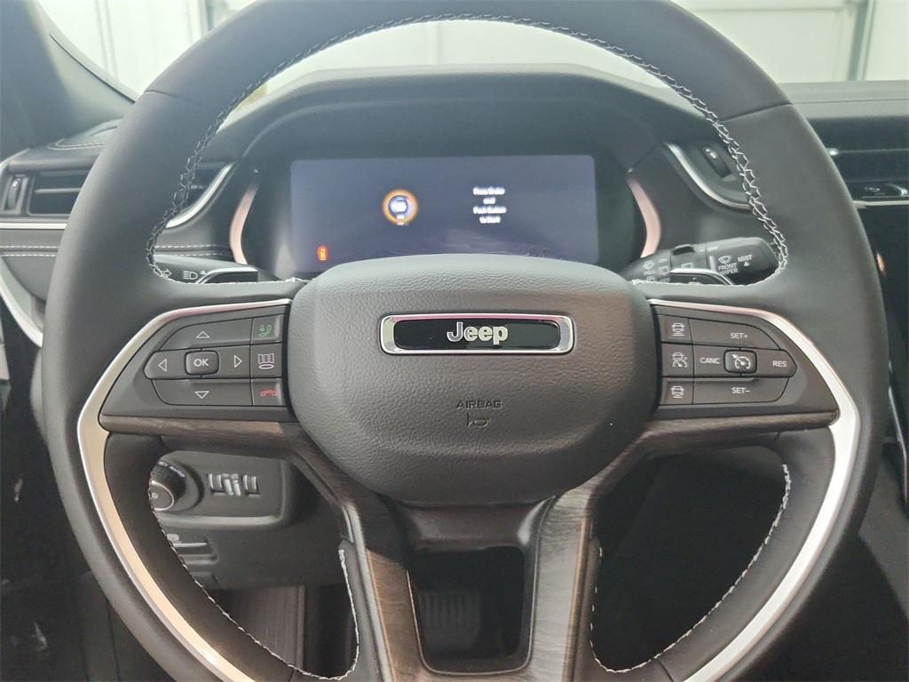 new 2025 Jeep Grand Cherokee L car, priced at $49,880