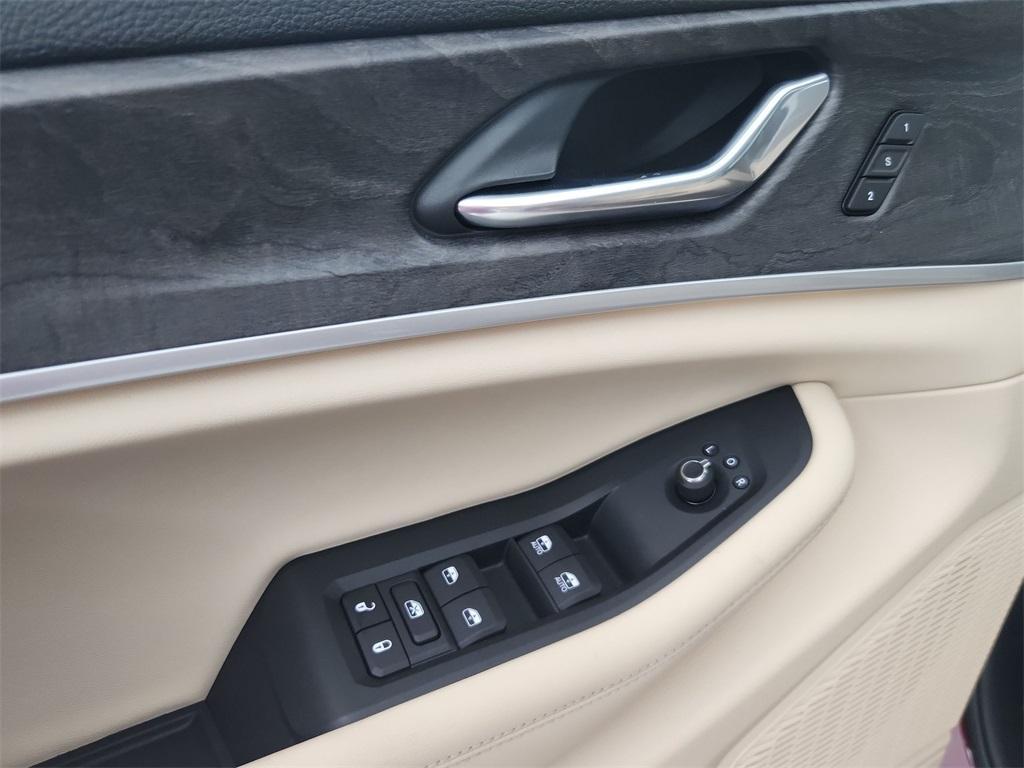 new 2025 Jeep Grand Cherokee L car, priced at $52,513