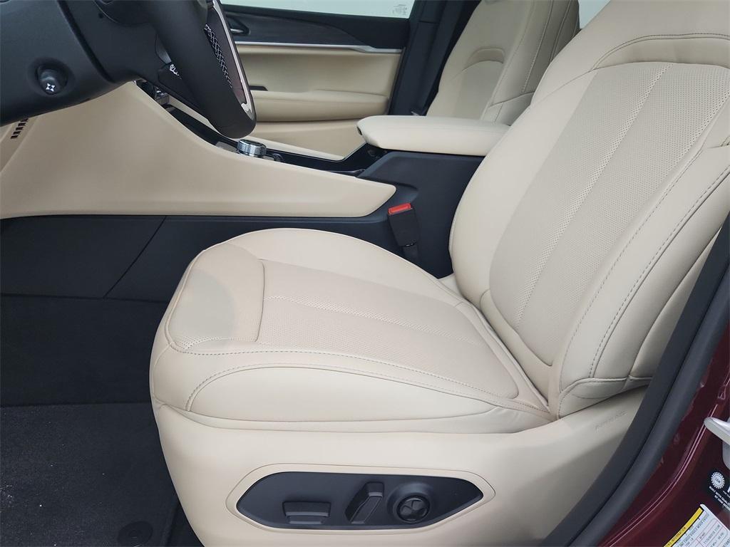 new 2025 Jeep Grand Cherokee L car, priced at $52,513